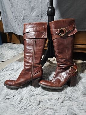 Women's Red/Brown Leather Mid-Calf Heeled Boots with Buckle Ring Detail